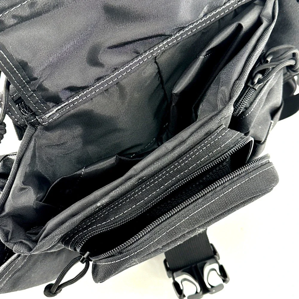 Maxpedition Jumbo Versipack Unisex OS Black Solid Tactical Shoulder Bag Legacy